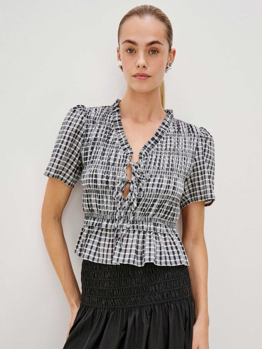 Rails Portia Seersucker Plaid Tie Front Peplum Top Black White S